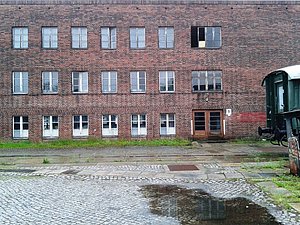 2012-06-01 12.08.26.jpg